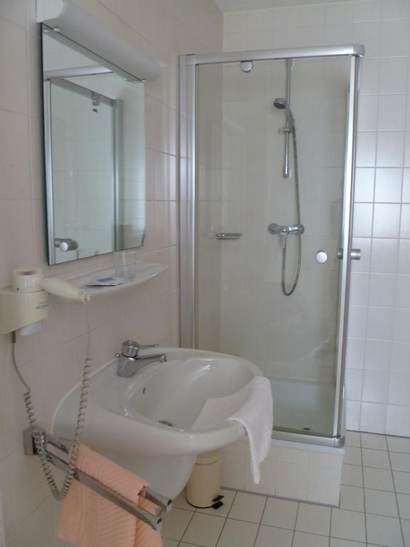 Gasthaus Zum Specht Hoesbach Room photo