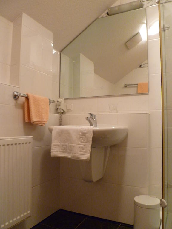 Gasthaus Zum Specht Hoesbach Room photo